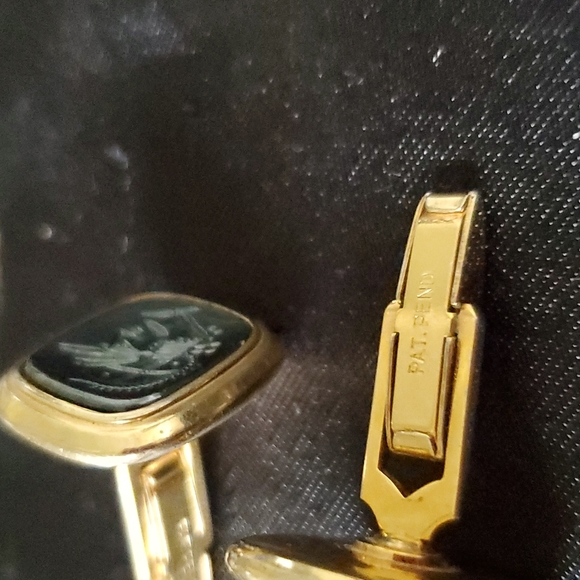 Cufflinks - Picture 3 of 4